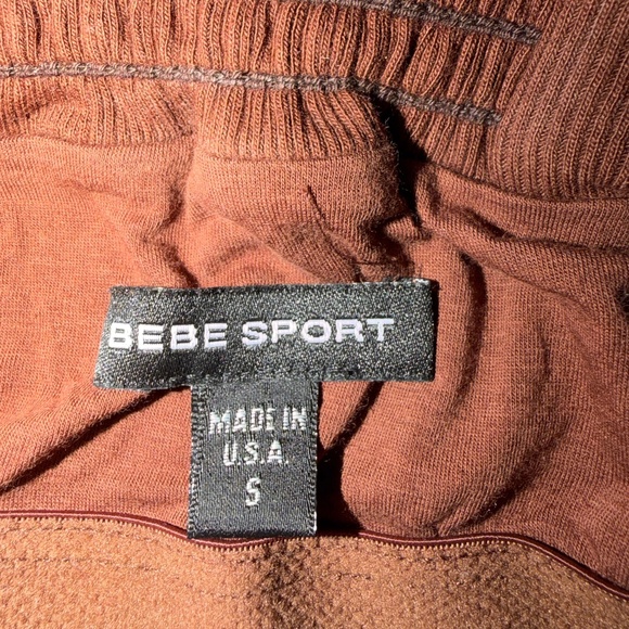 Women's Bebe Sport Top. - Picture 3 of 3